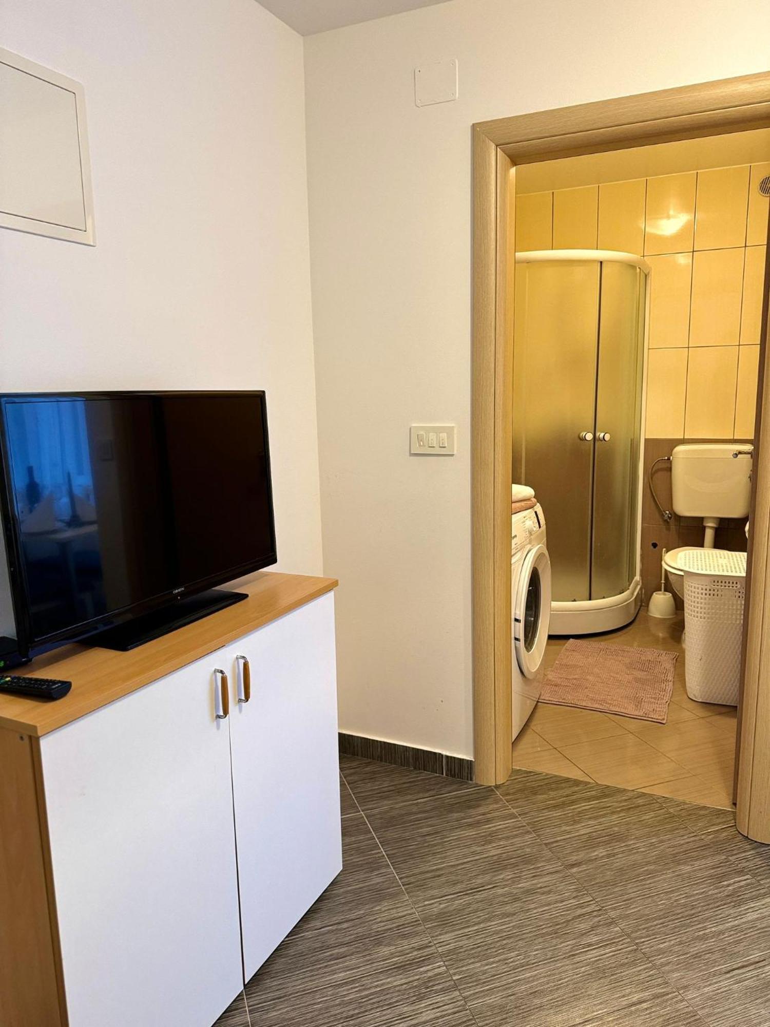 Villa Domgjoni ツリクヴェニツァ 部屋 写真
