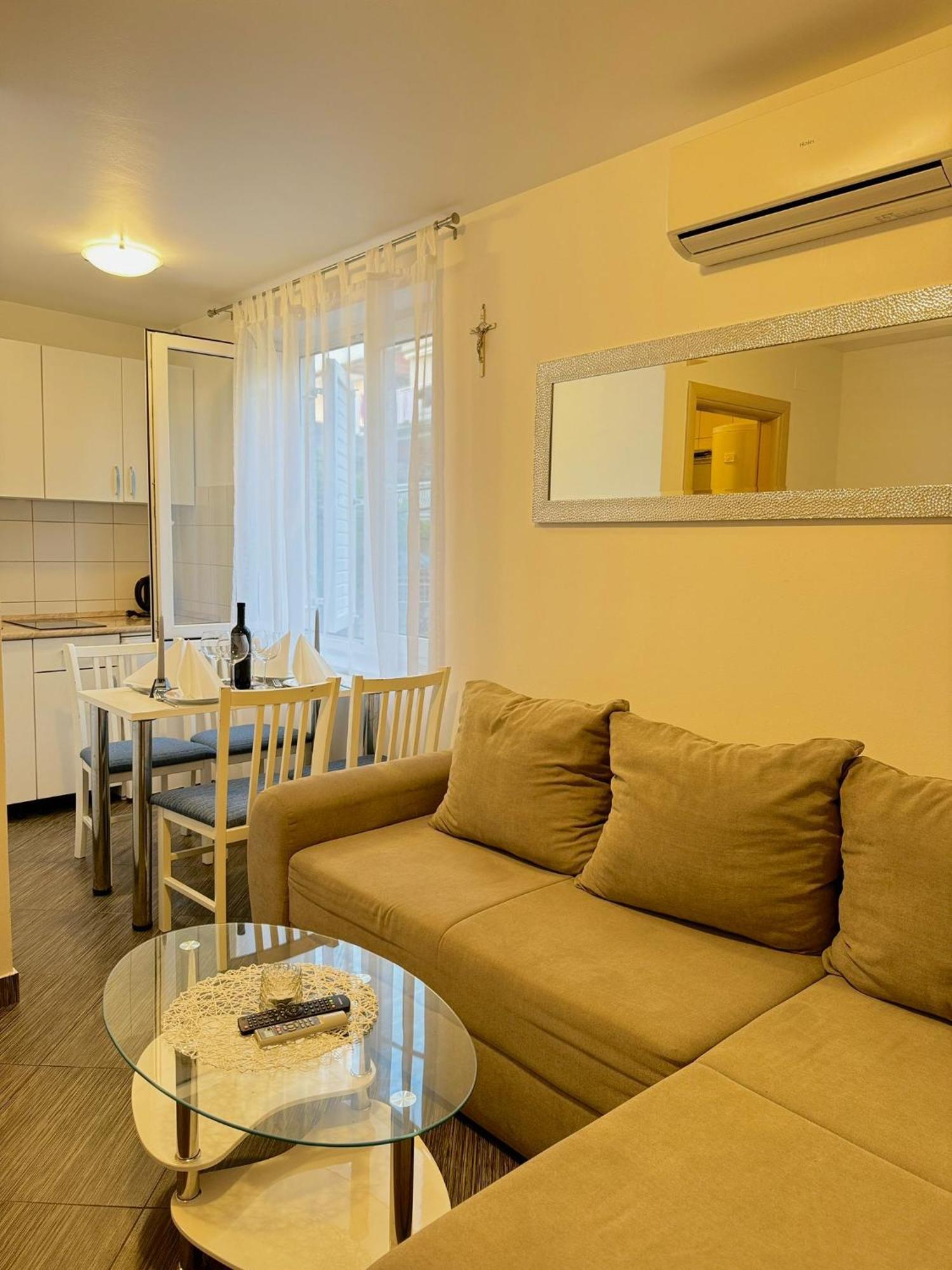 Villa Domgjoni ツリクヴェニツァ 部屋 写真